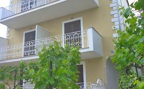 Ακίμ Στούντιος