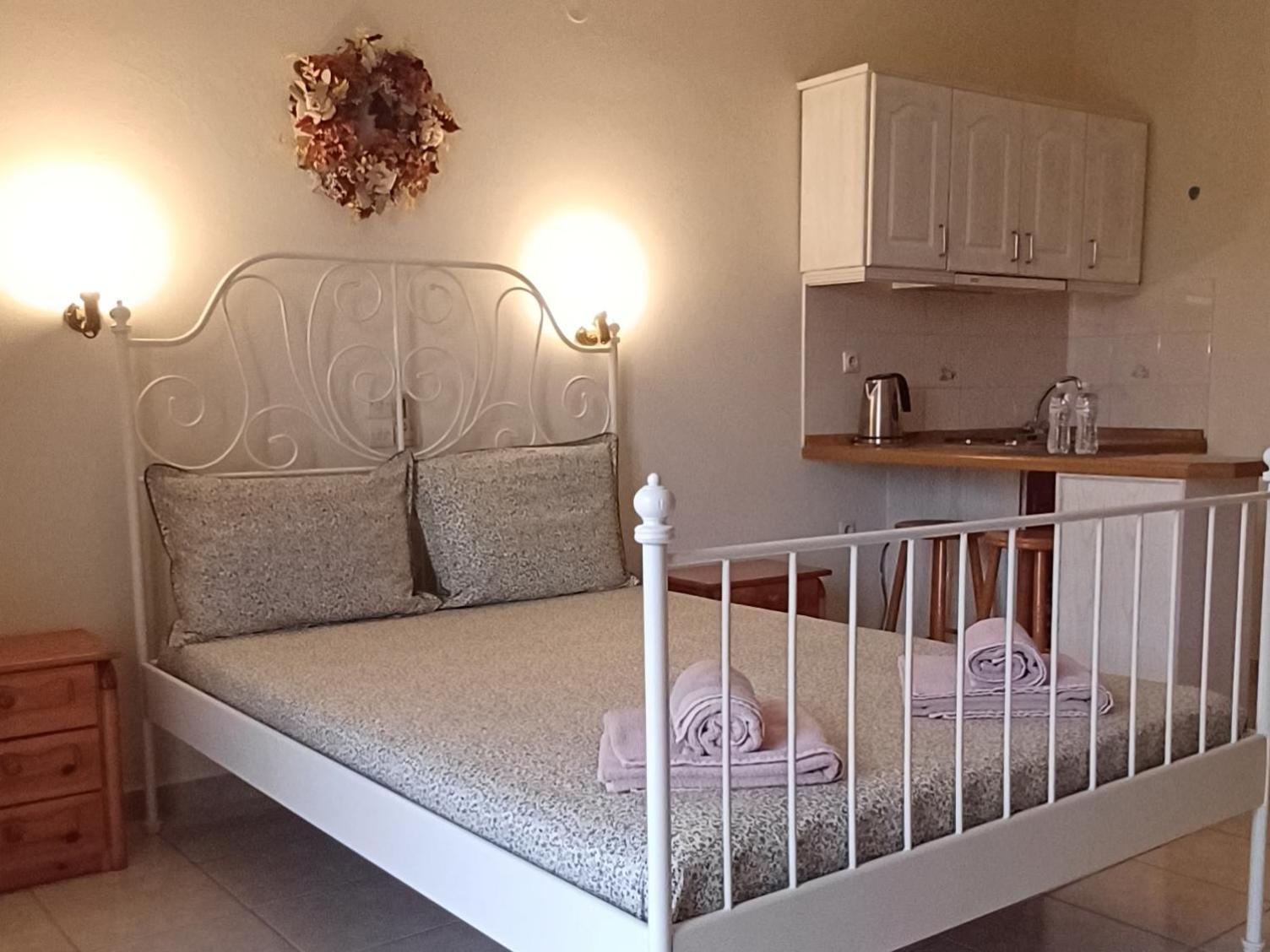 Flora Studios Corfu - Adults Only Μπενίτσες Εξωτερικό φωτογραφία