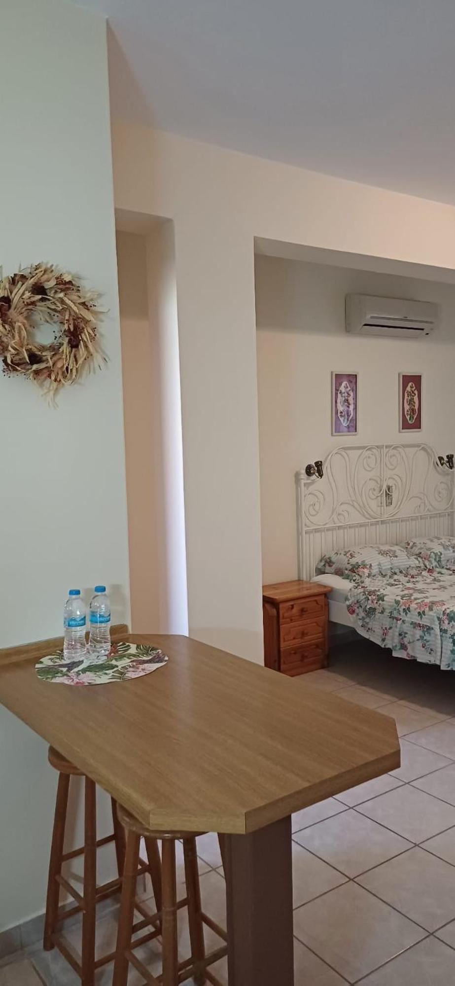 Flora Studios Corfu - Adults Only Μπενίτσες Εξωτερικό φωτογραφία